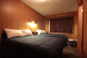 Miette Hot Springs Bungalows bedroom
