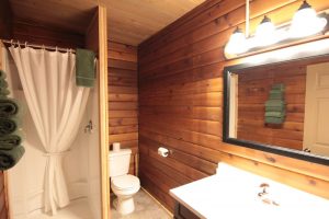 Miette Hot Springs Bungalows bathroom